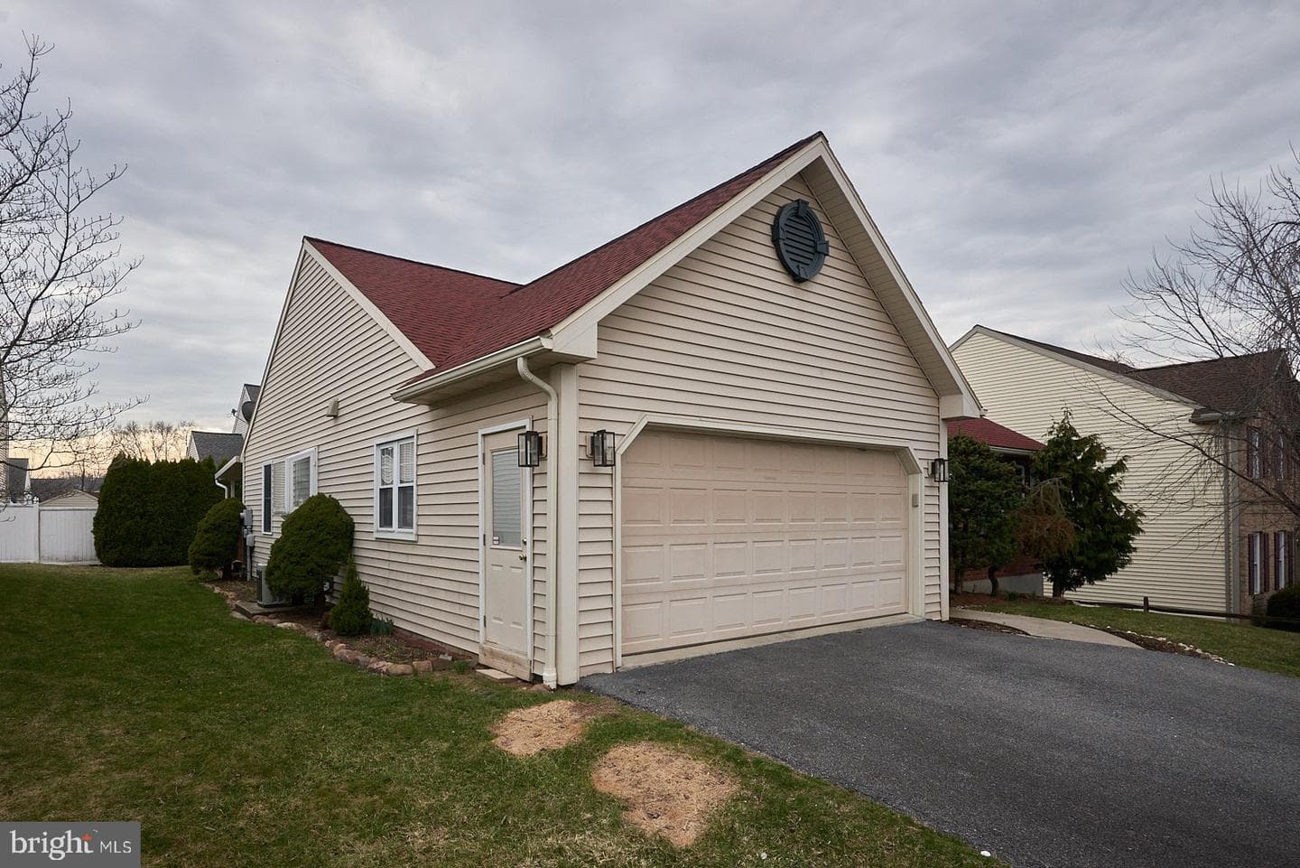 1018 Bowman Street photo 6
