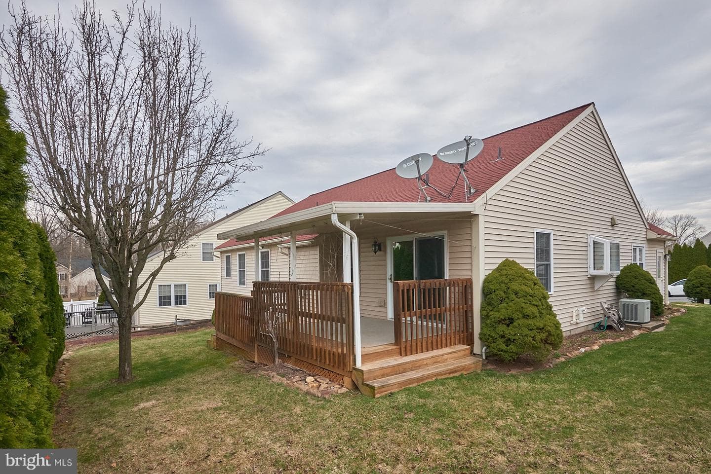 1018 Bowman Street photo 9
