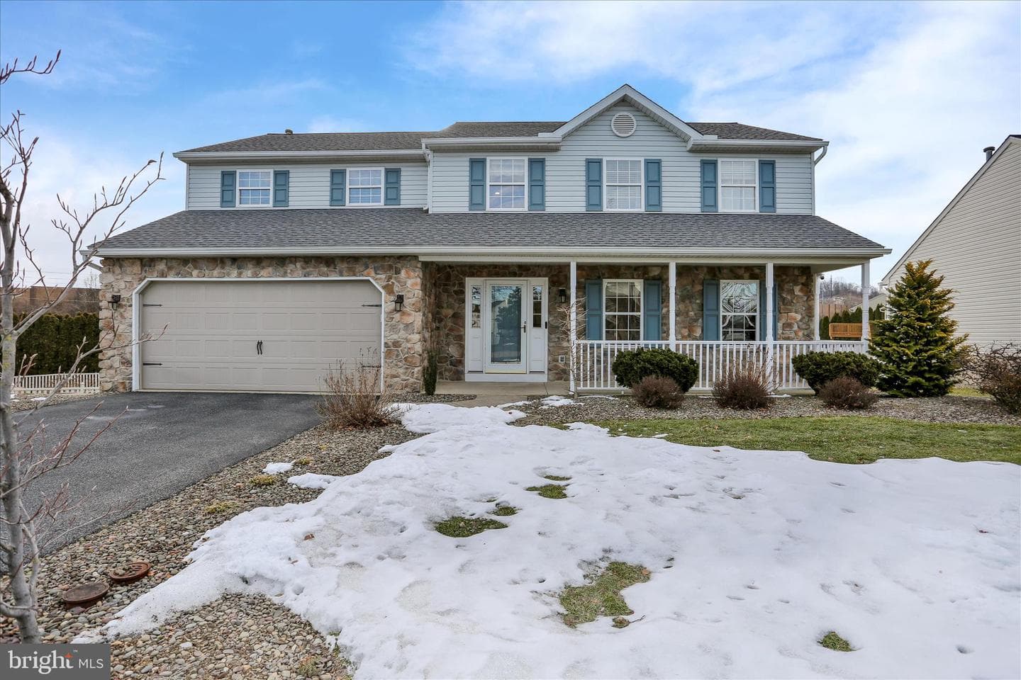 2403 John Henry Drive photo 3