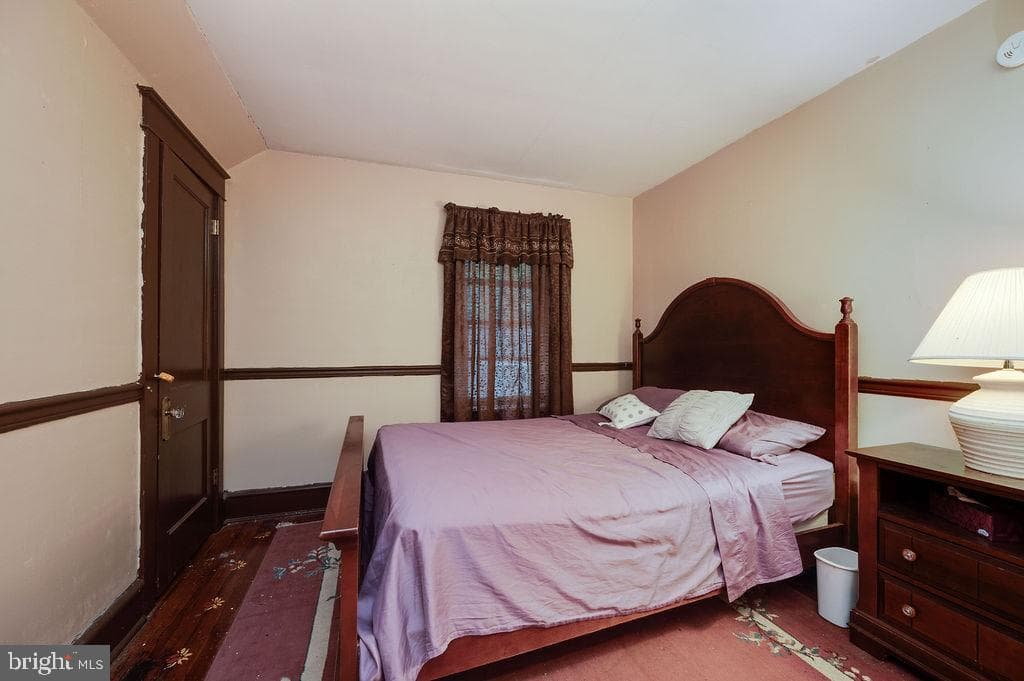 2446 Grandview Avenue photo 25