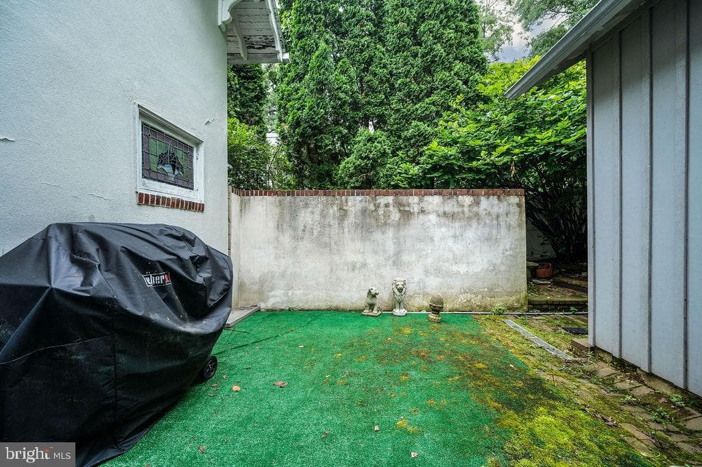 2446 Grandview Avenue photo 29