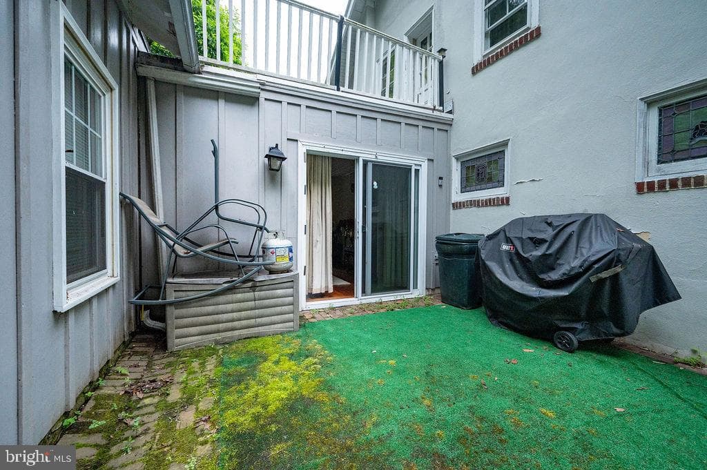 2446 Grandview Avenue photo 30