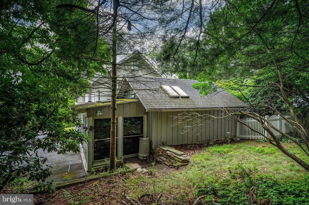 2446 Grandview Avenue photo 35