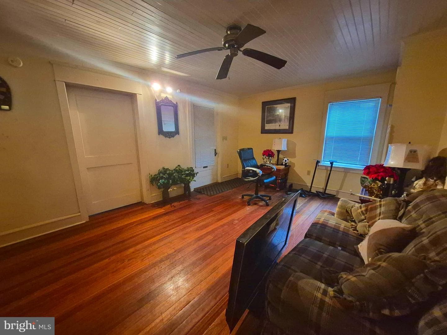 2446 Grandview Avenue photo 7