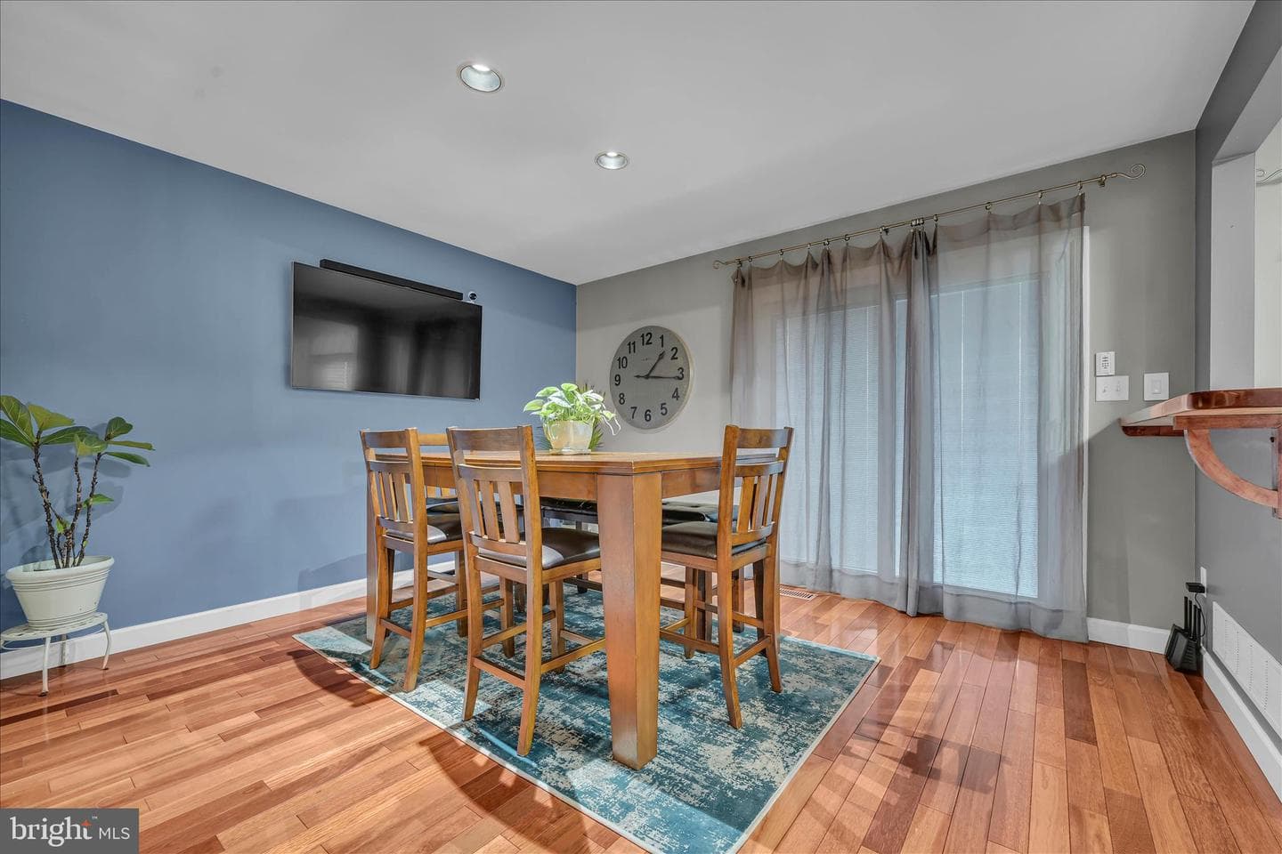 247 Bainbridge Circle photo 7
