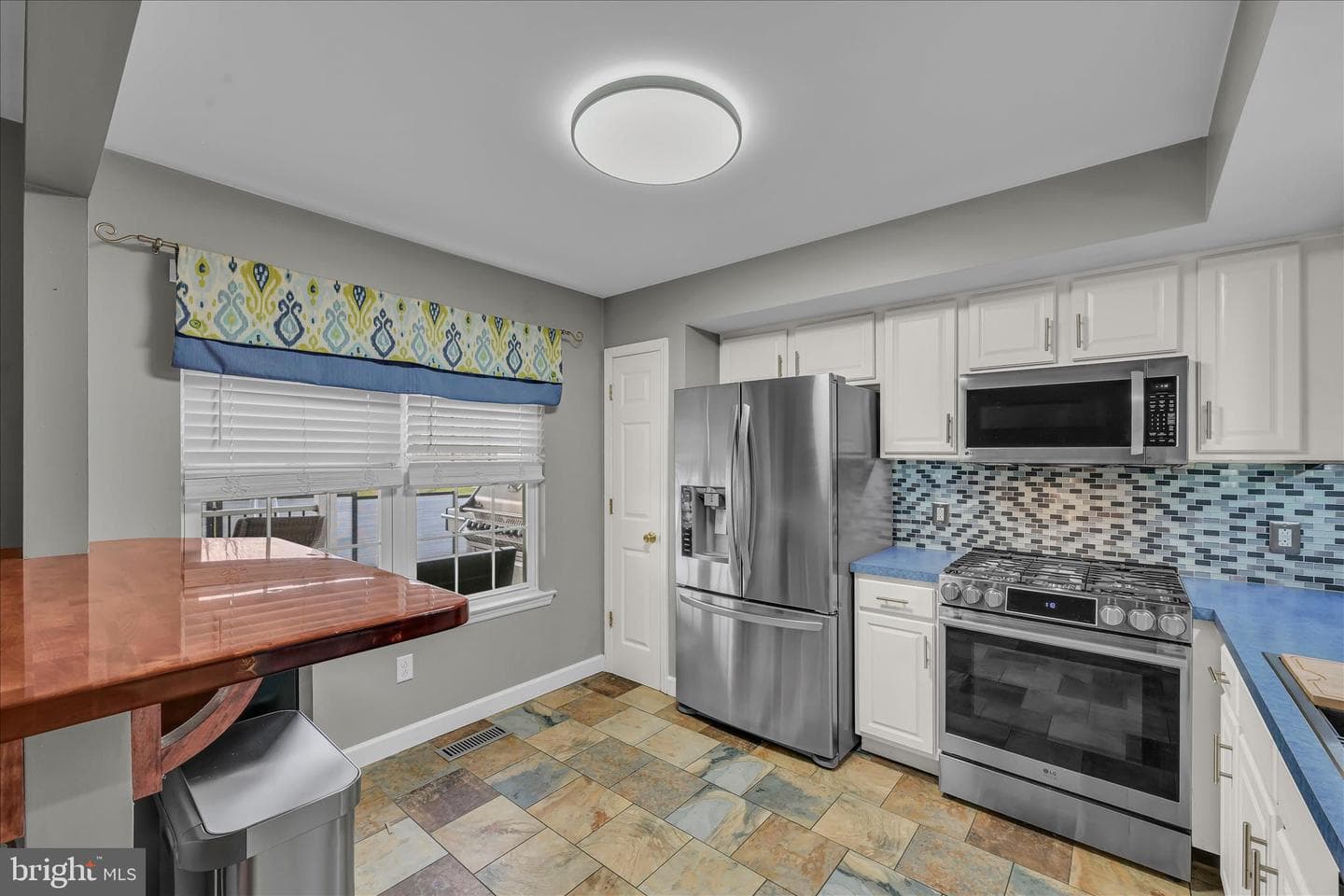 247 Bainbridge Circle photo 9