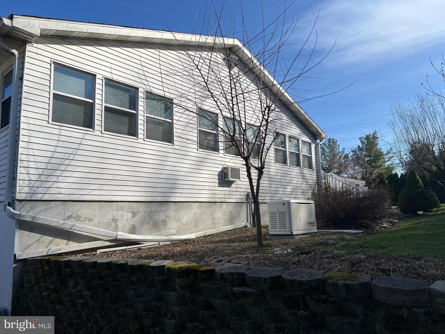 2 Locust Lane photo 33