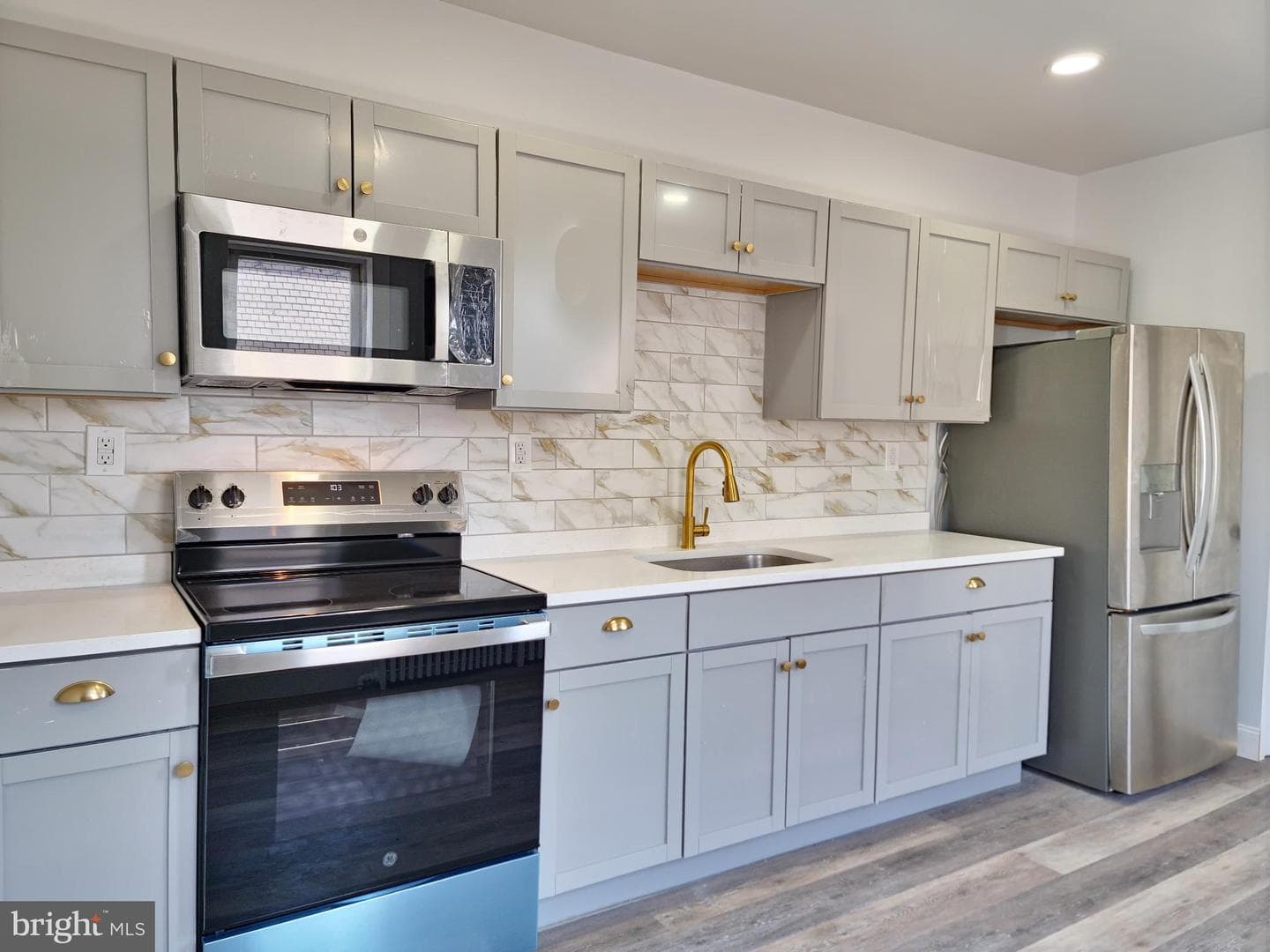 926 Greenwich Street photo 12