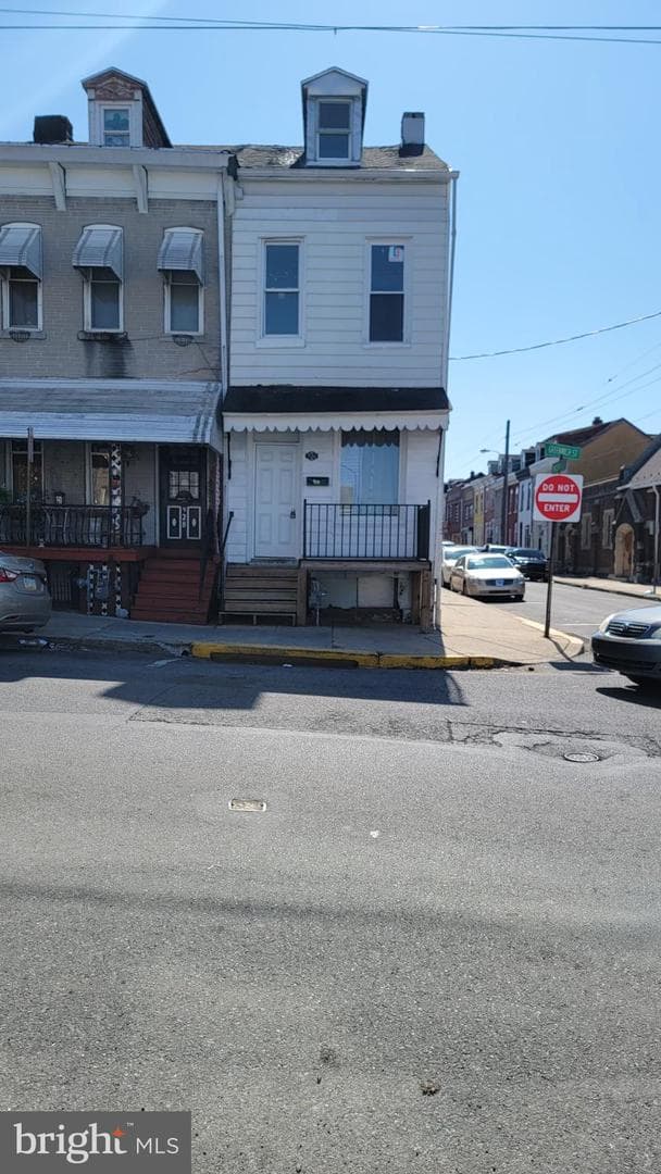 926 Greenwich Street photo 2