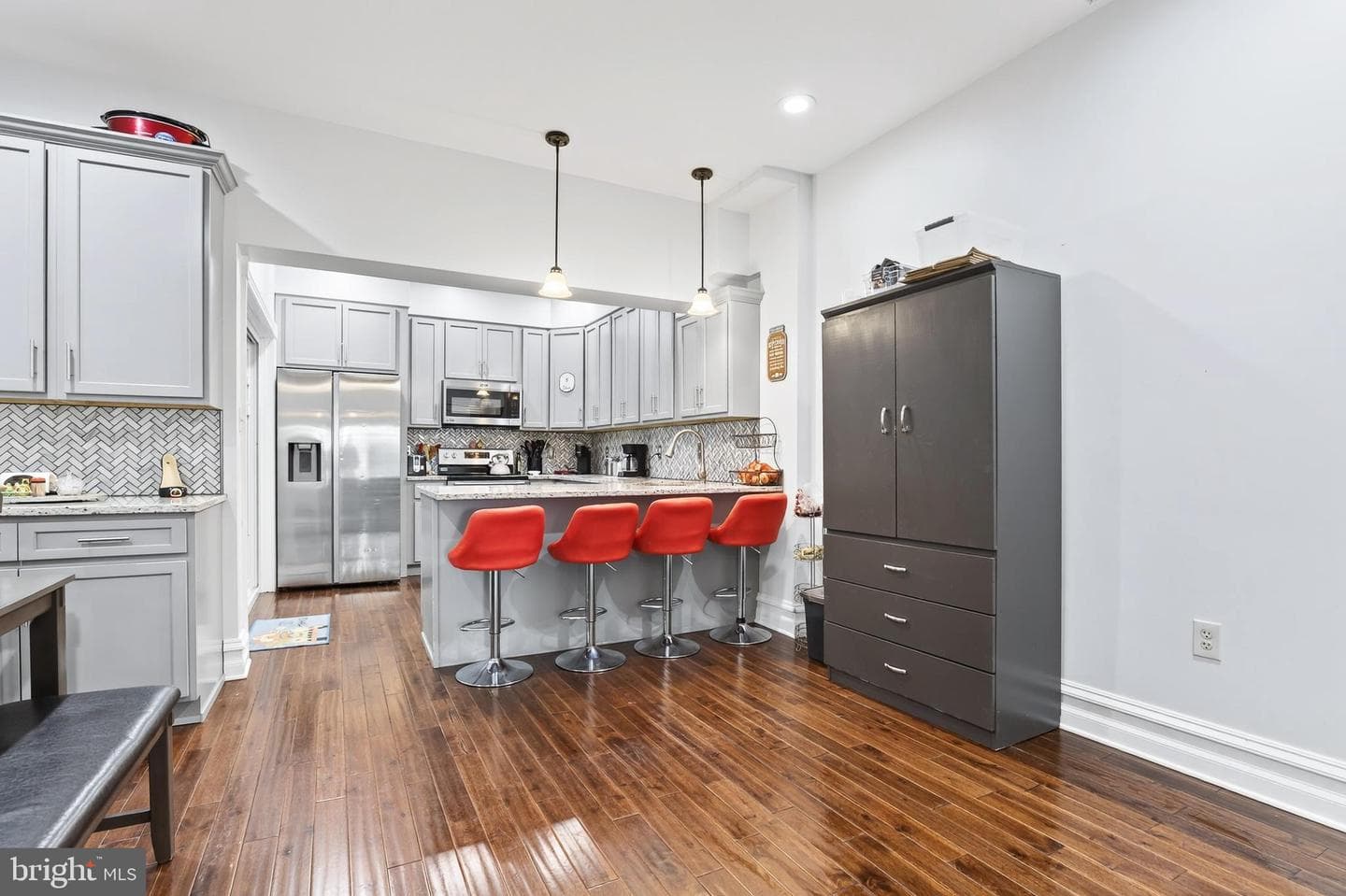 456 Douglass Street photo 17
