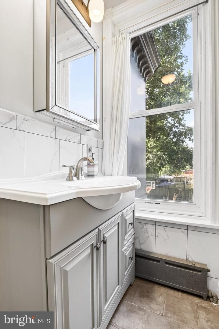 456 Douglass Street photo 33