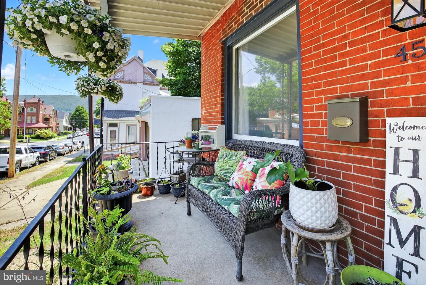 456 Douglass Street photo 4