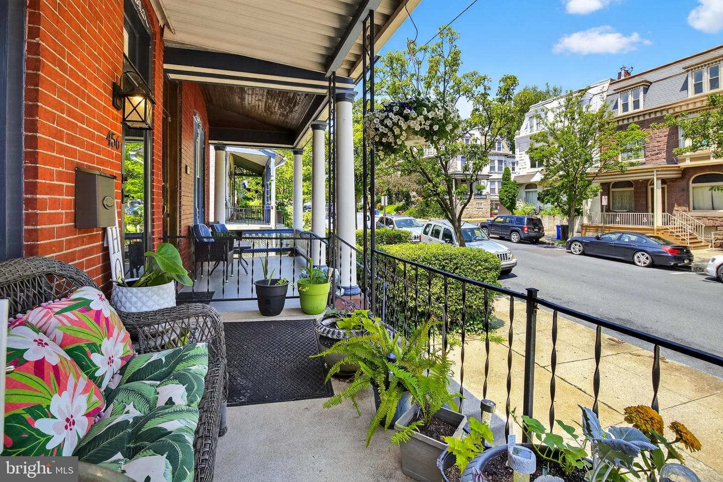 456 Douglass Street photo 6