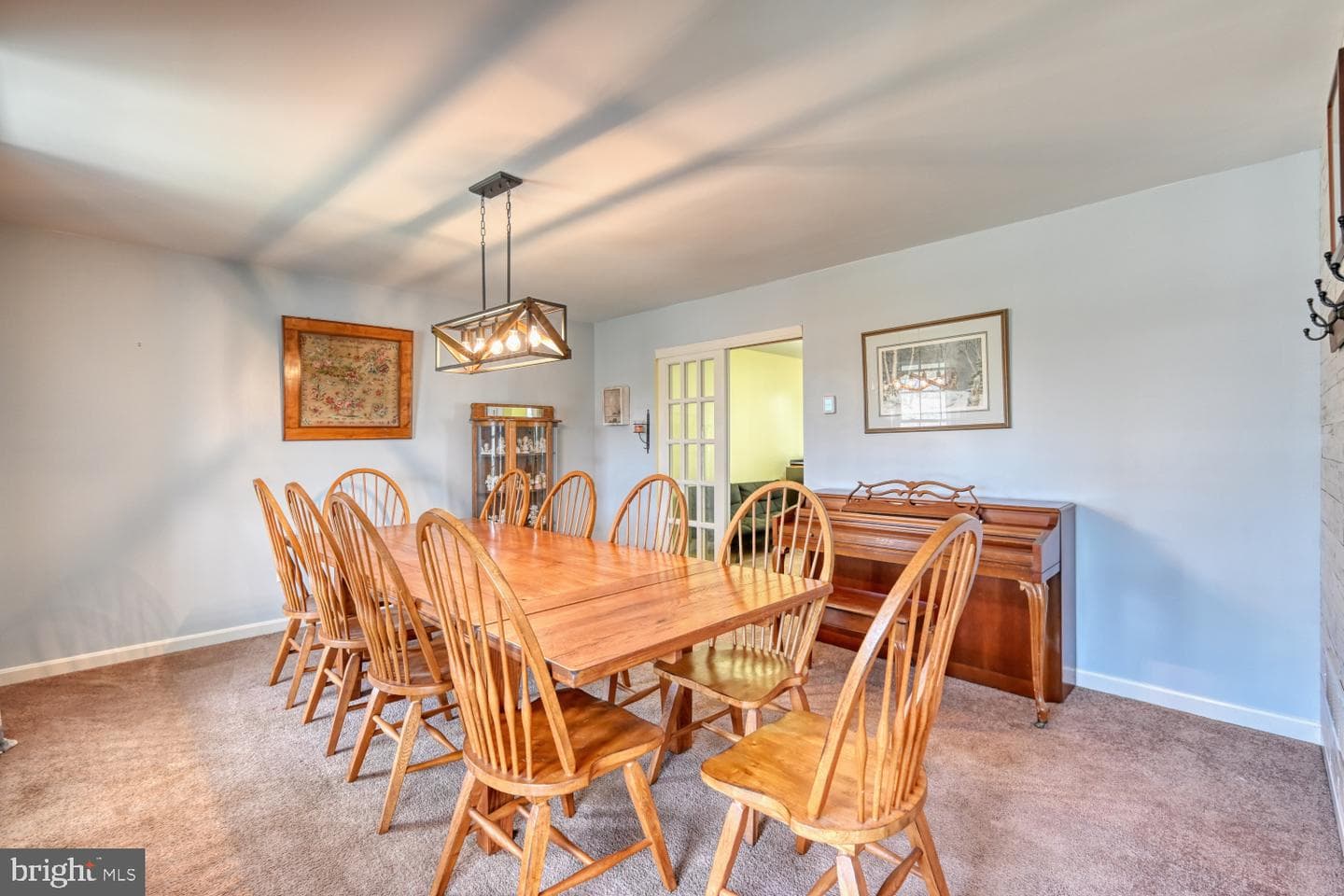 211 Oval Drive photo 4