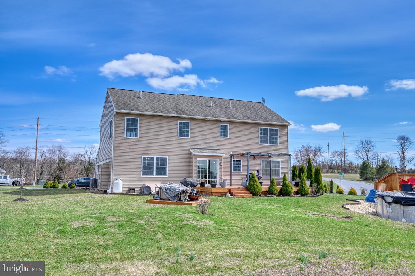 211 Oval Drive photo 47