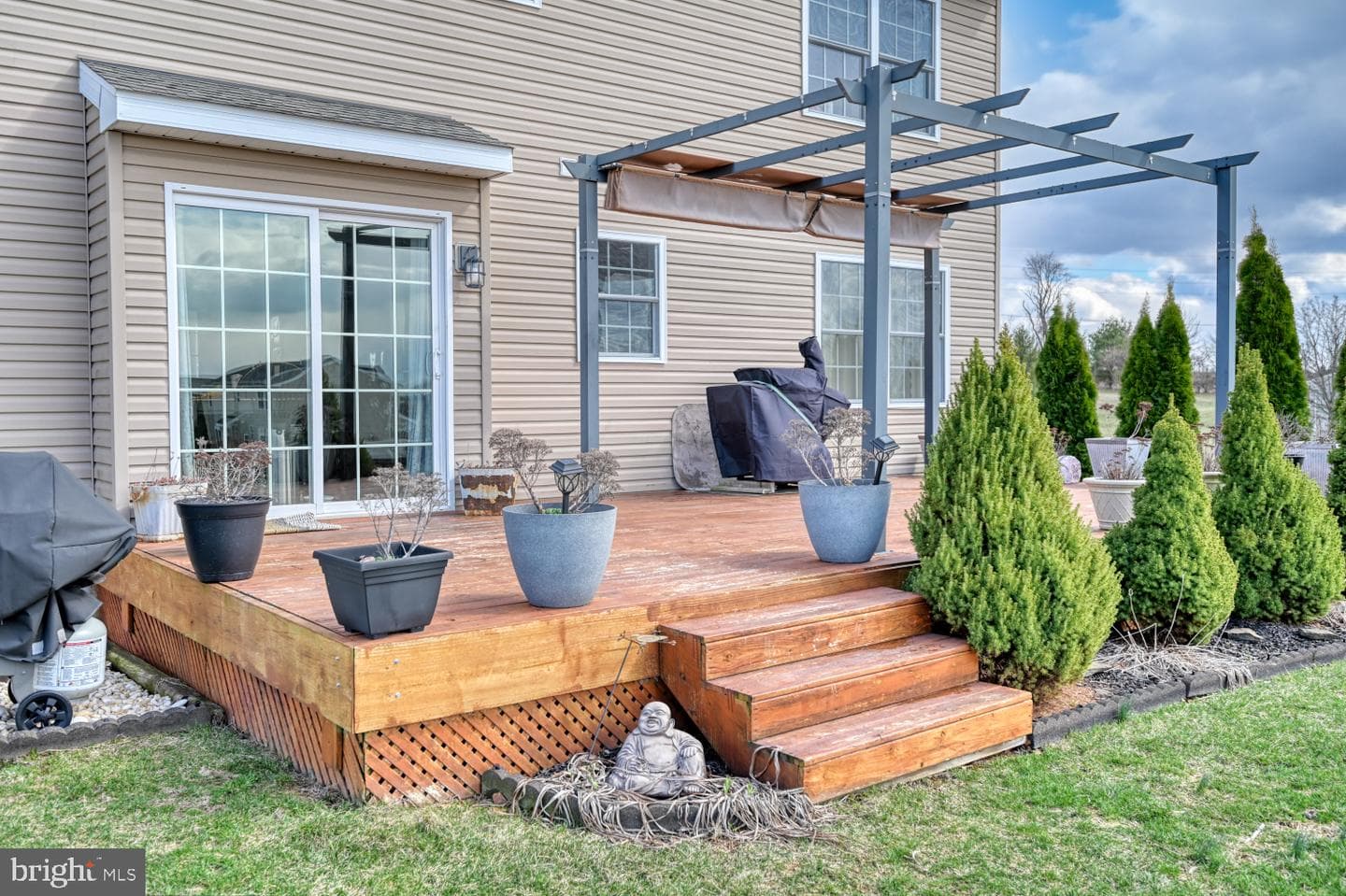 211 Oval Drive photo 48