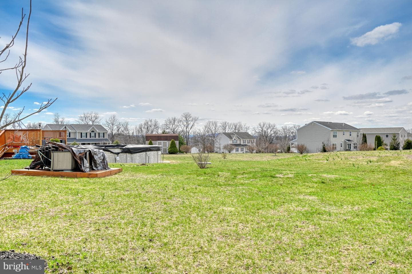 211 Oval Drive photo 52