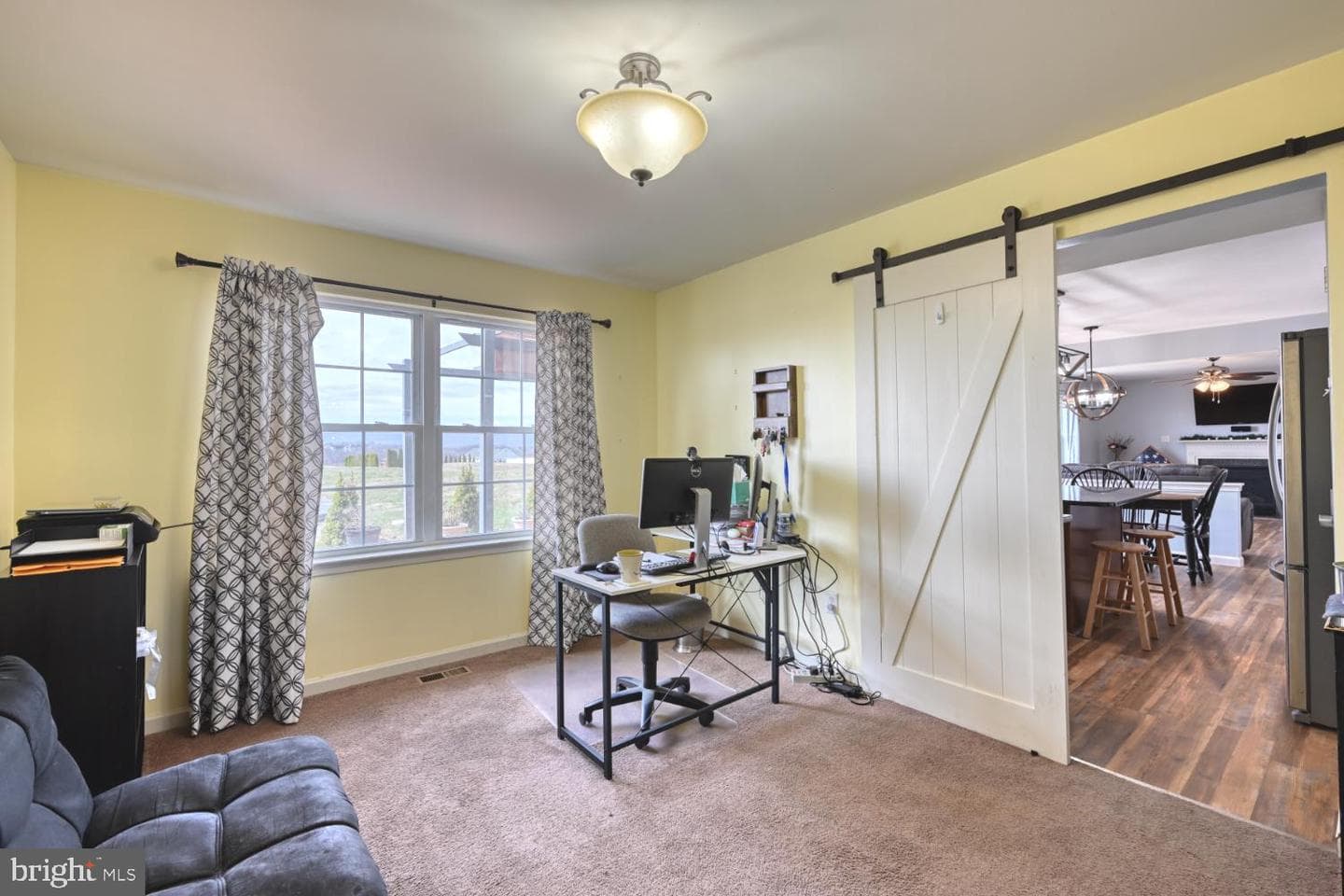 211 Oval Drive photo 6