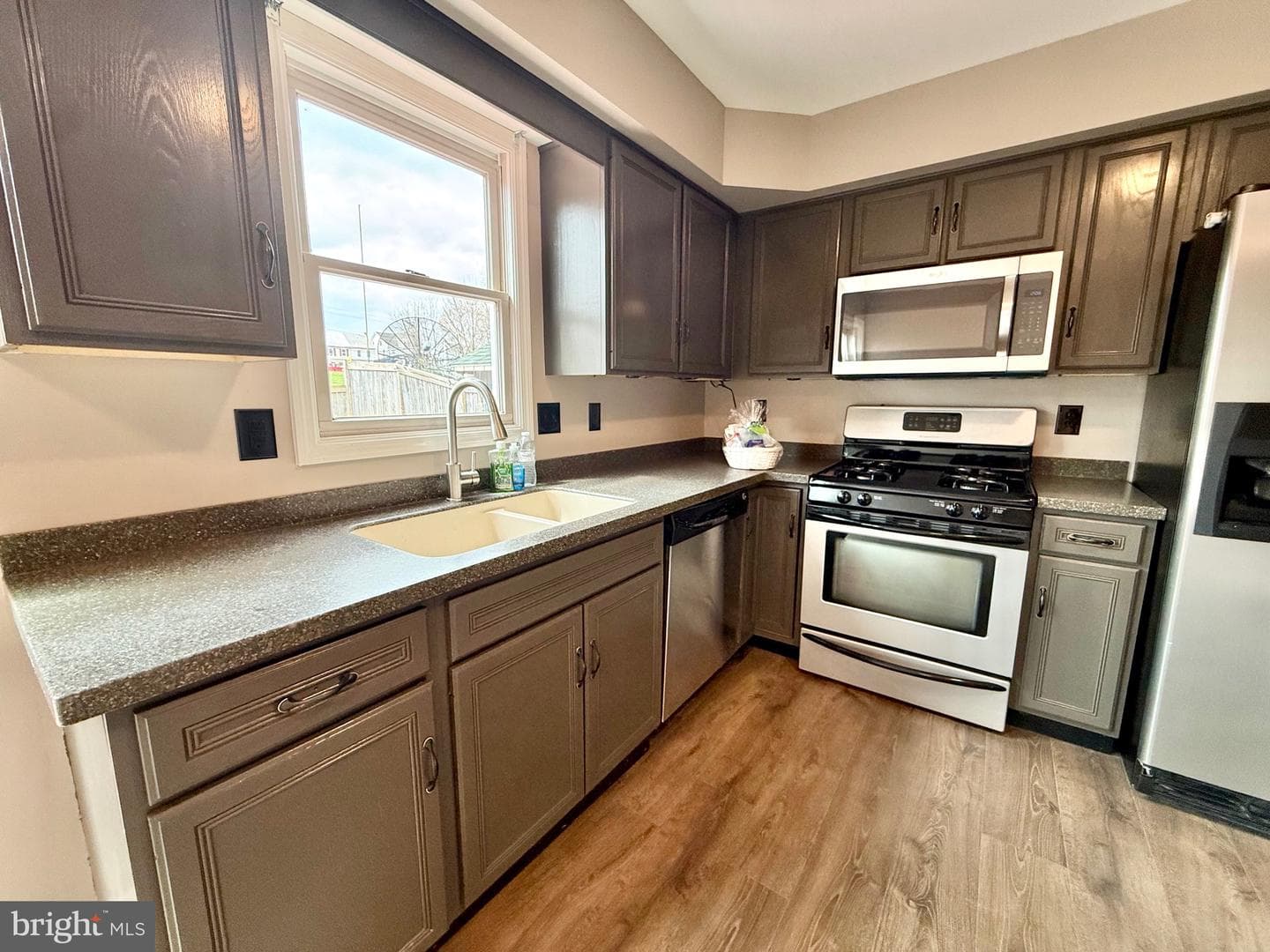 530 Wyatt Drive photo 16