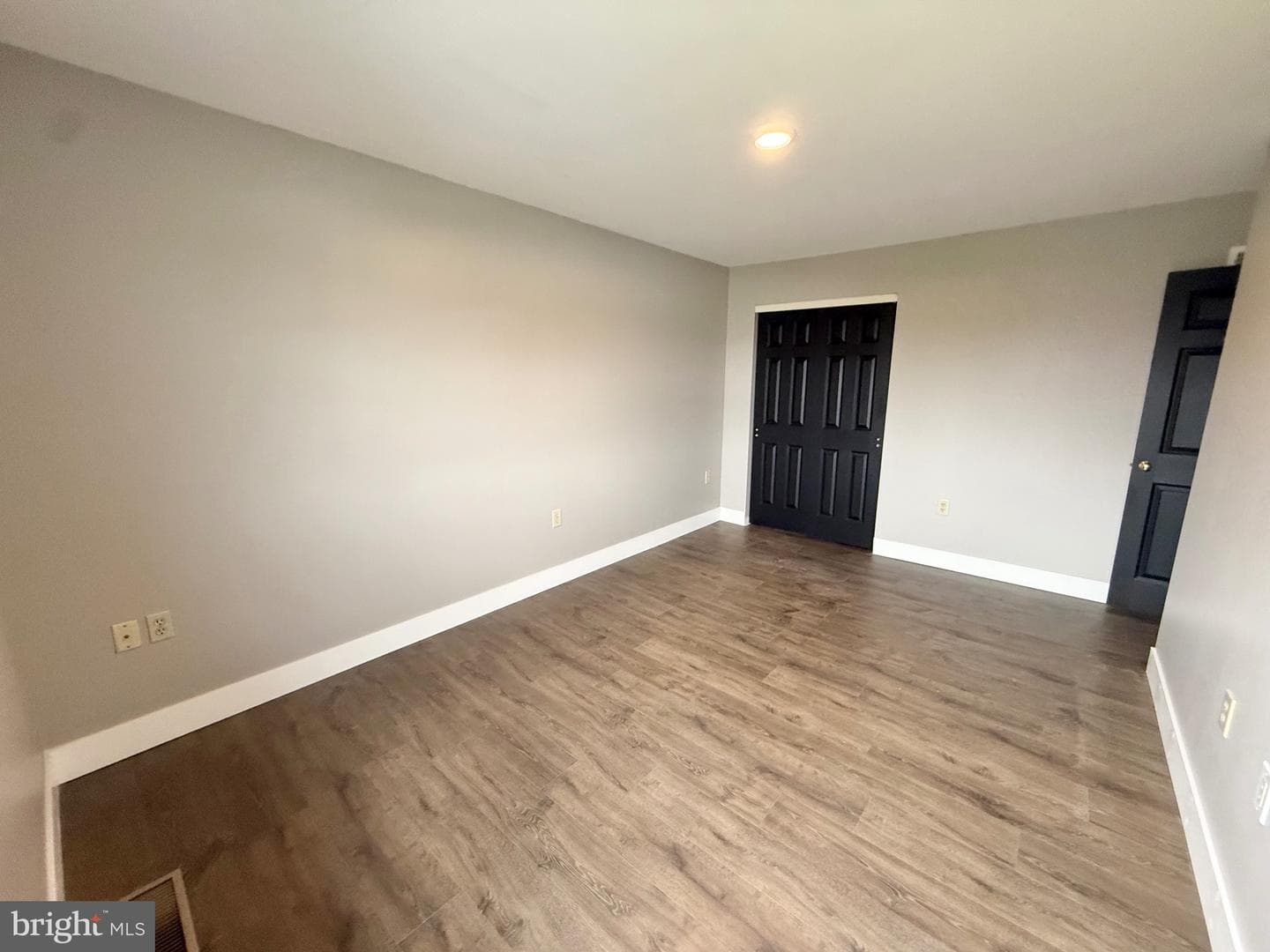 530 Wyatt Drive photo 28