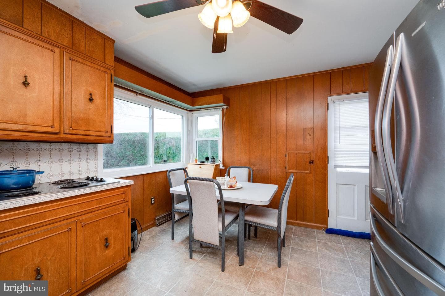 511 Grill Avenue photo 14