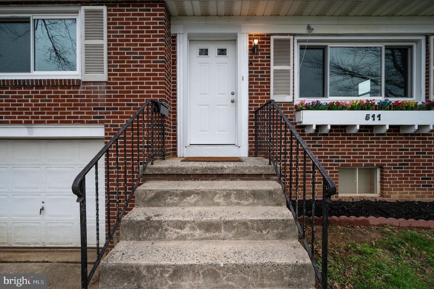 511 Grill Avenue photo 2
