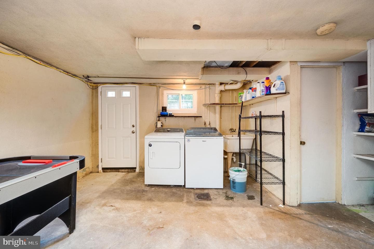 511 Grill Avenue photo 26