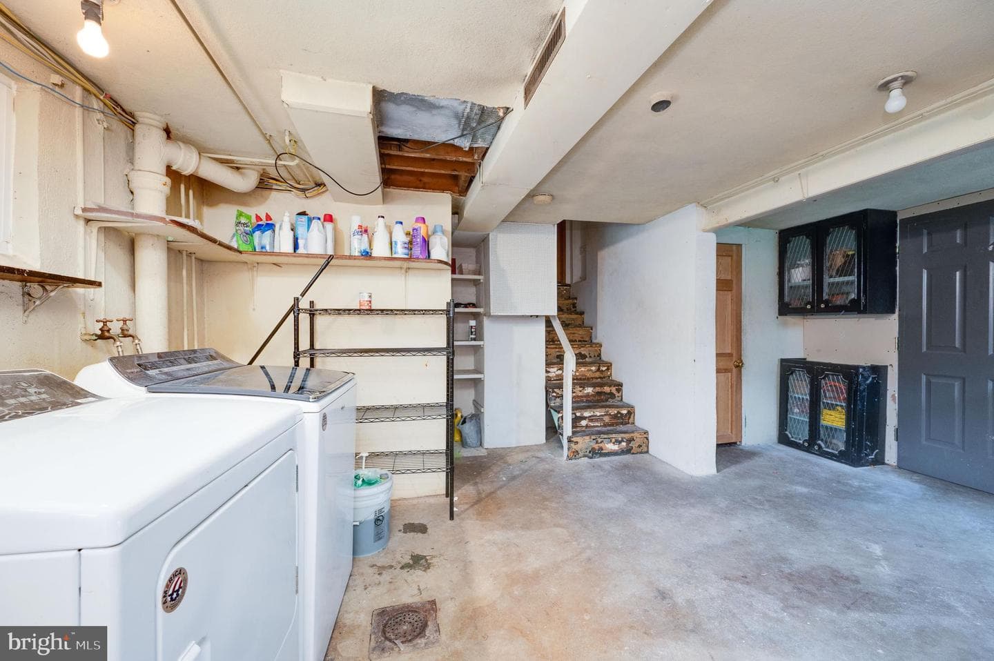 511 Grill Avenue photo 27