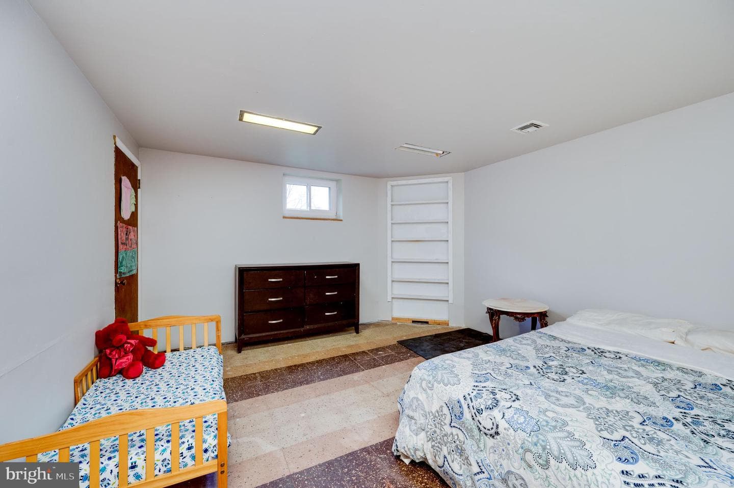 511 Grill Avenue photo 31