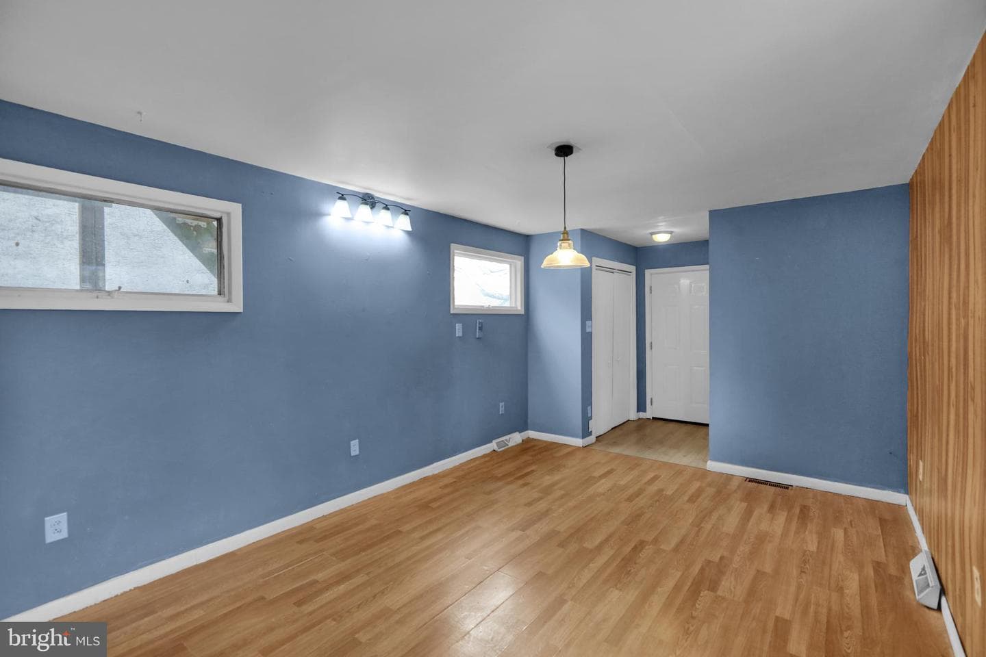 70 N Centre Avenue photo 6