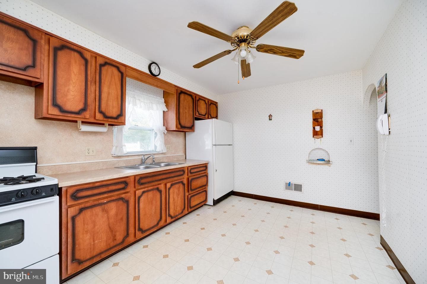 209 Carroll Street photo 19