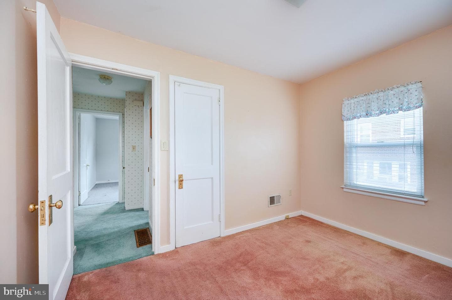 209 Carroll Street photo 22
