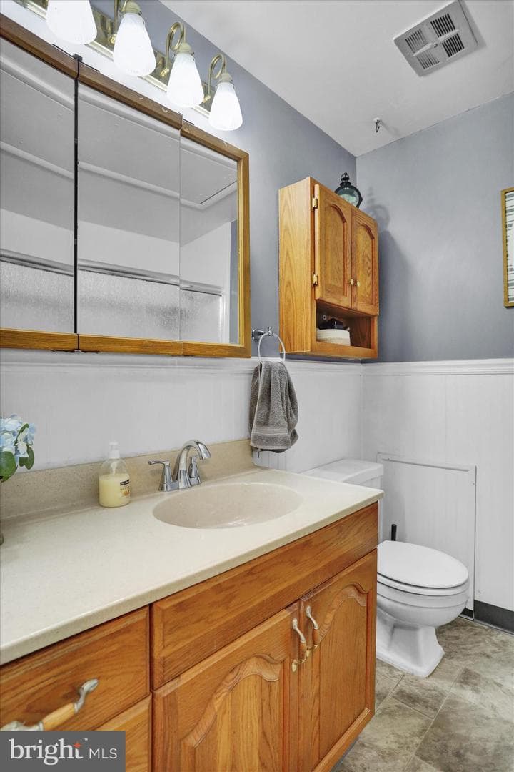 6104 Jefferson Drive photo 17