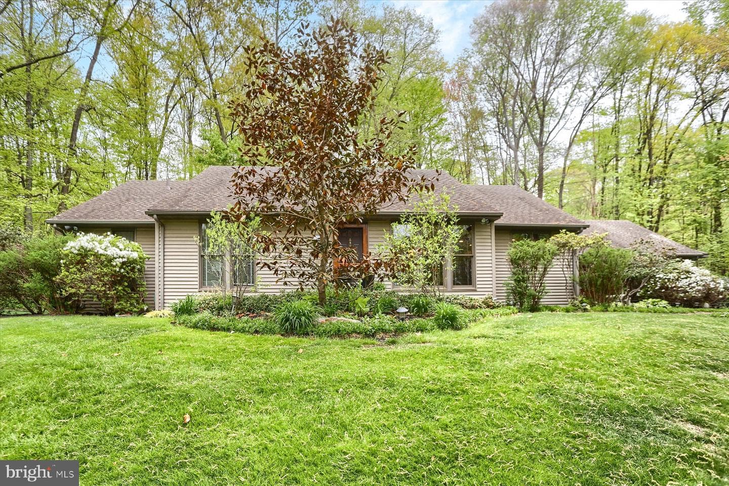 1575 Pine Grove Road, Bethel