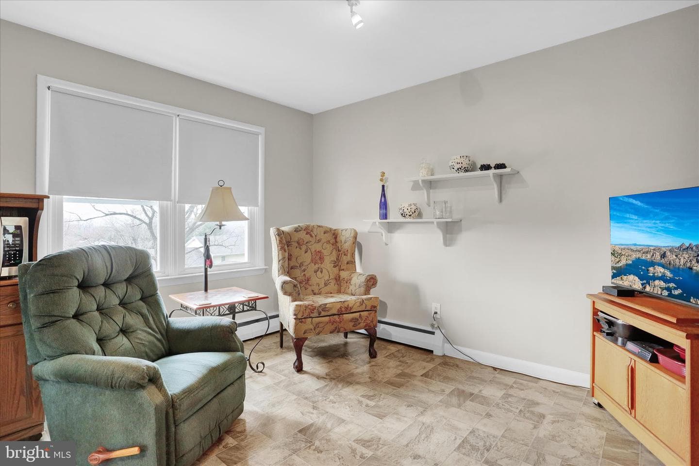 227 W Neversink Road photo 21