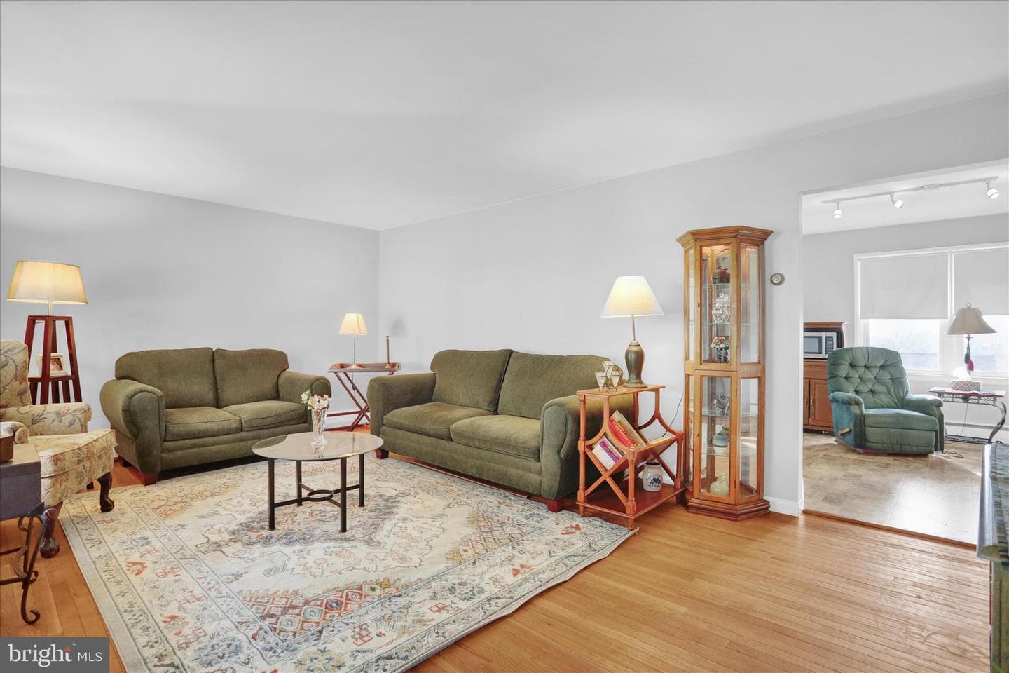 227 W Neversink Road photo 6
