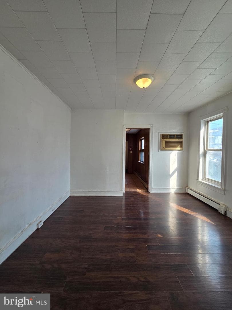 333 S 17th 1/2 photo 10