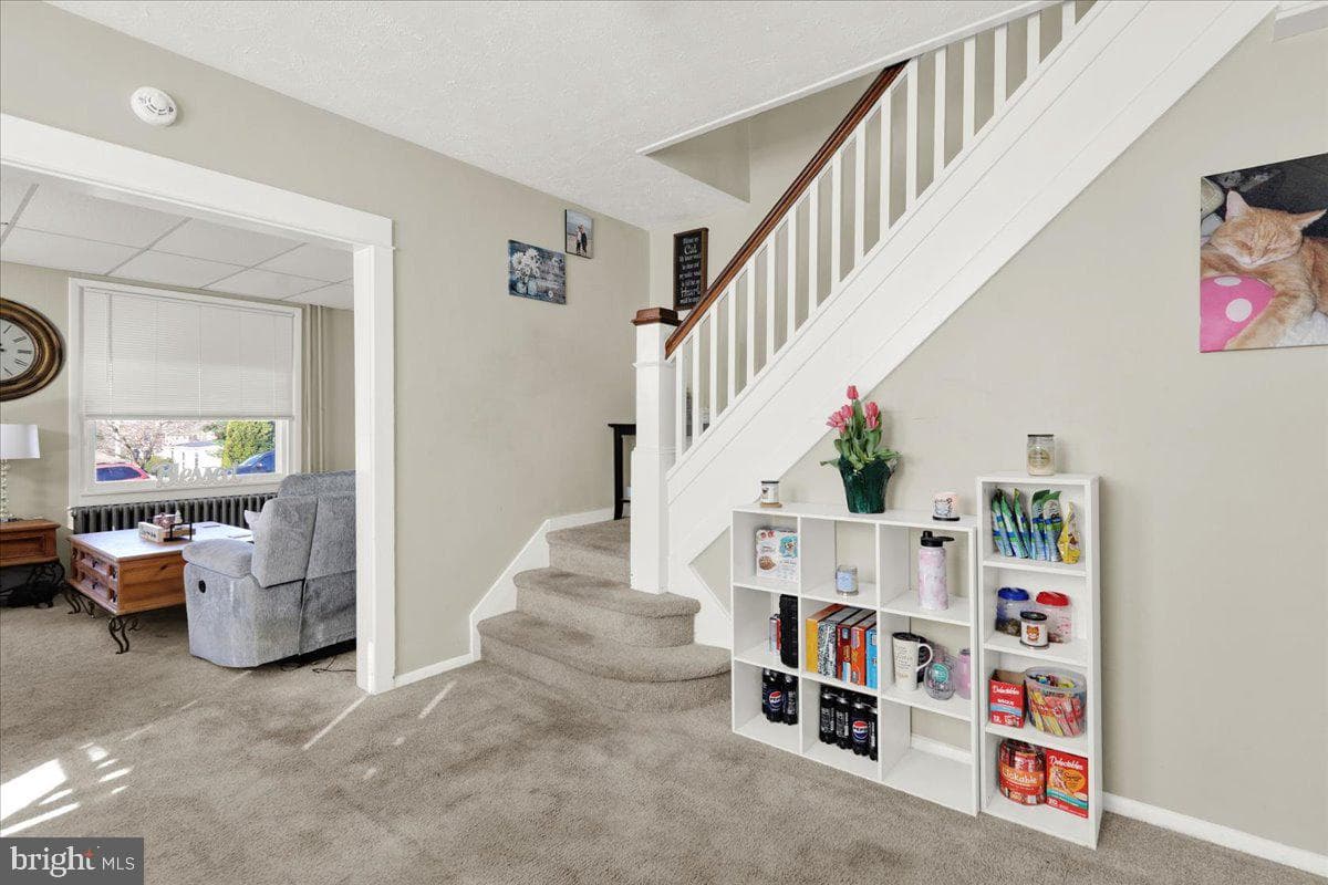 8 Pershing Boulevard photo 7