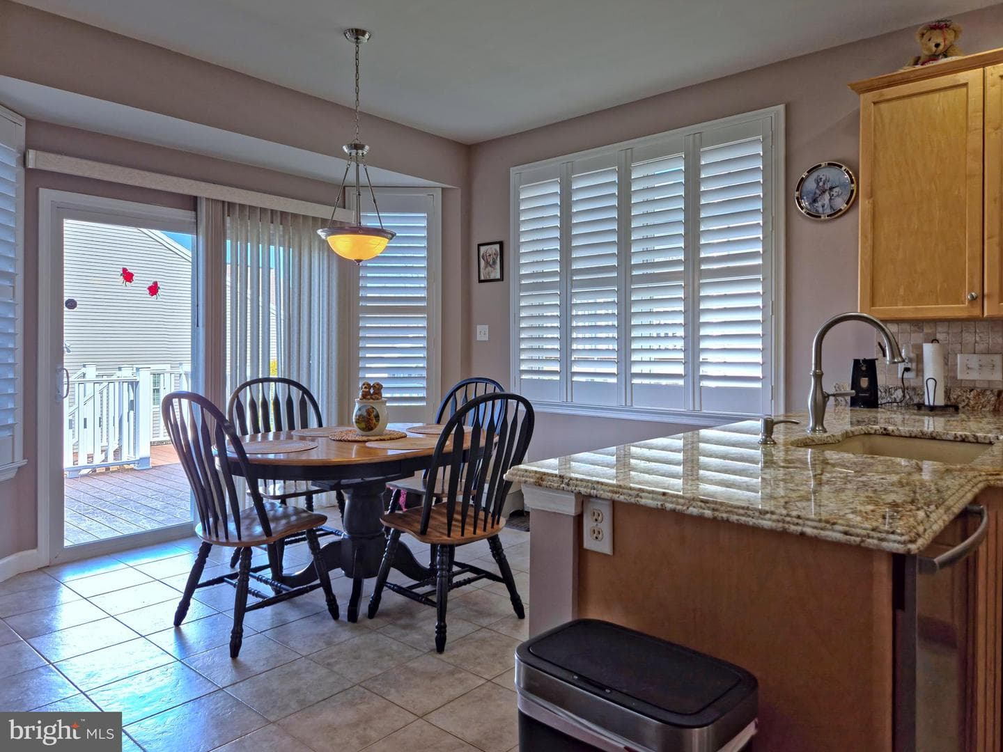 409 Westbury photo 18