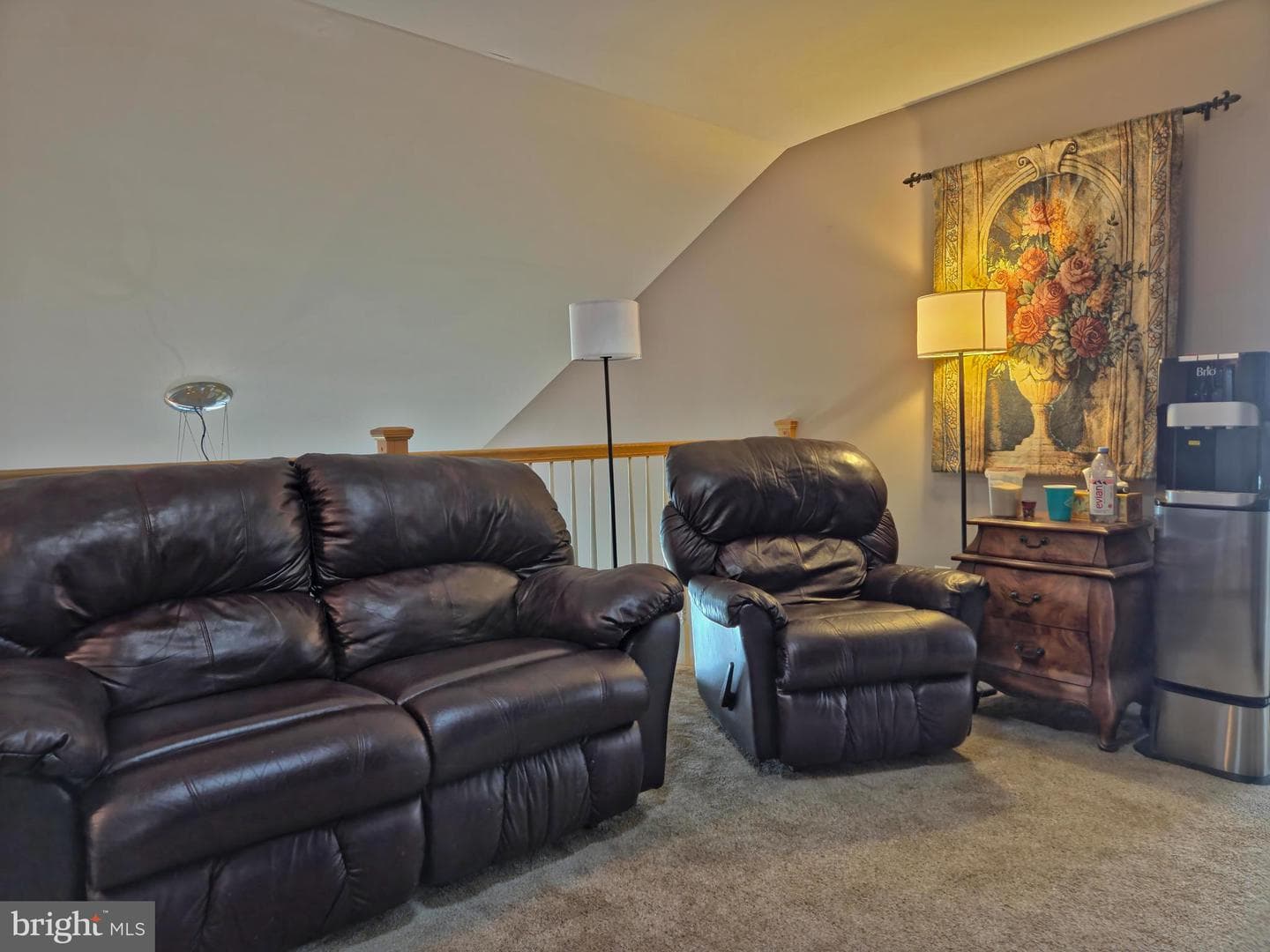 409 Westbury photo 34
