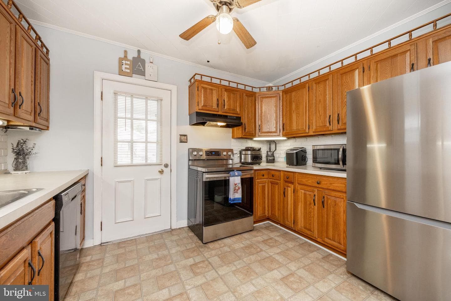 239 S Wyomissing Avenue photo 8