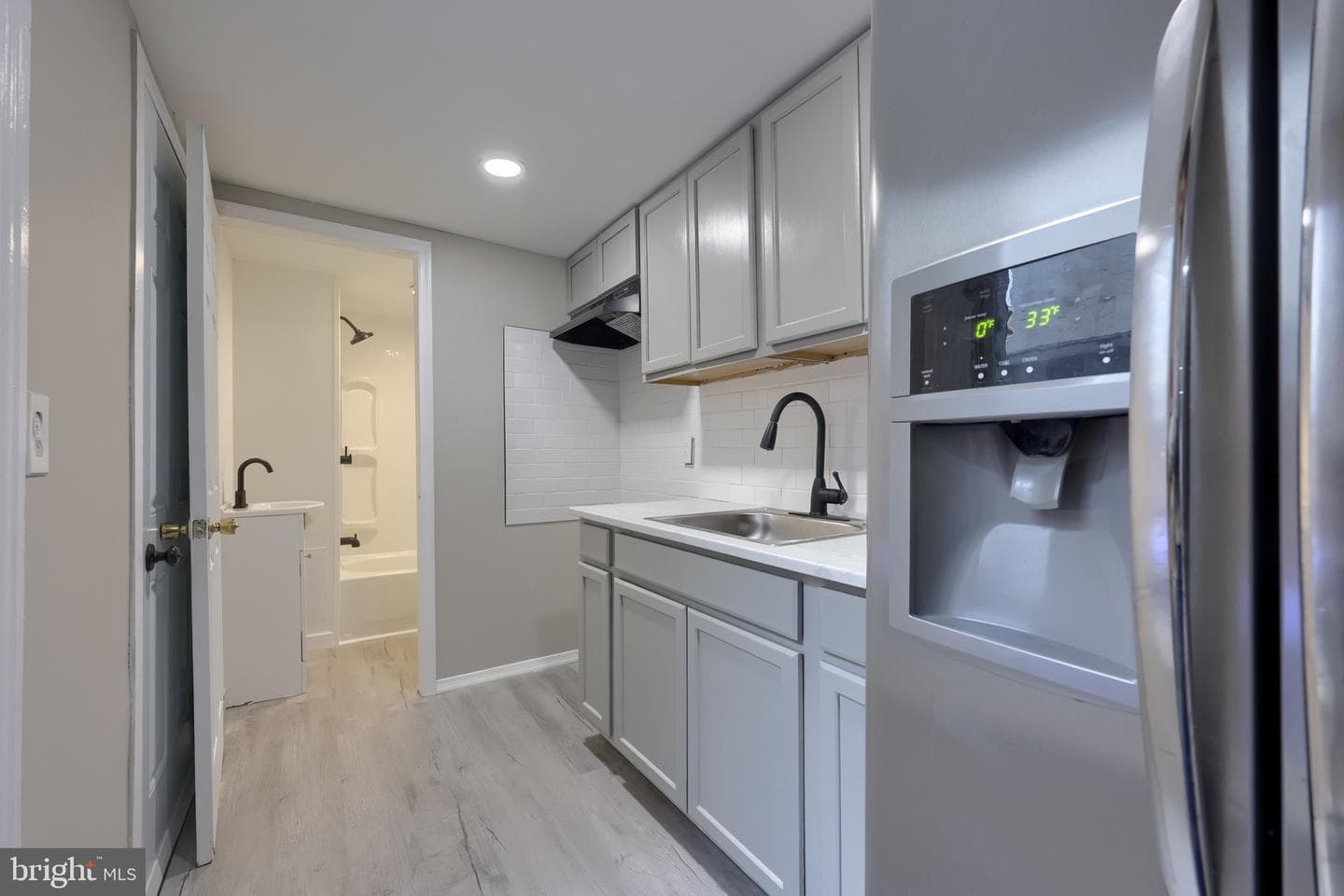 1047 Muhlenberg Street photo 10