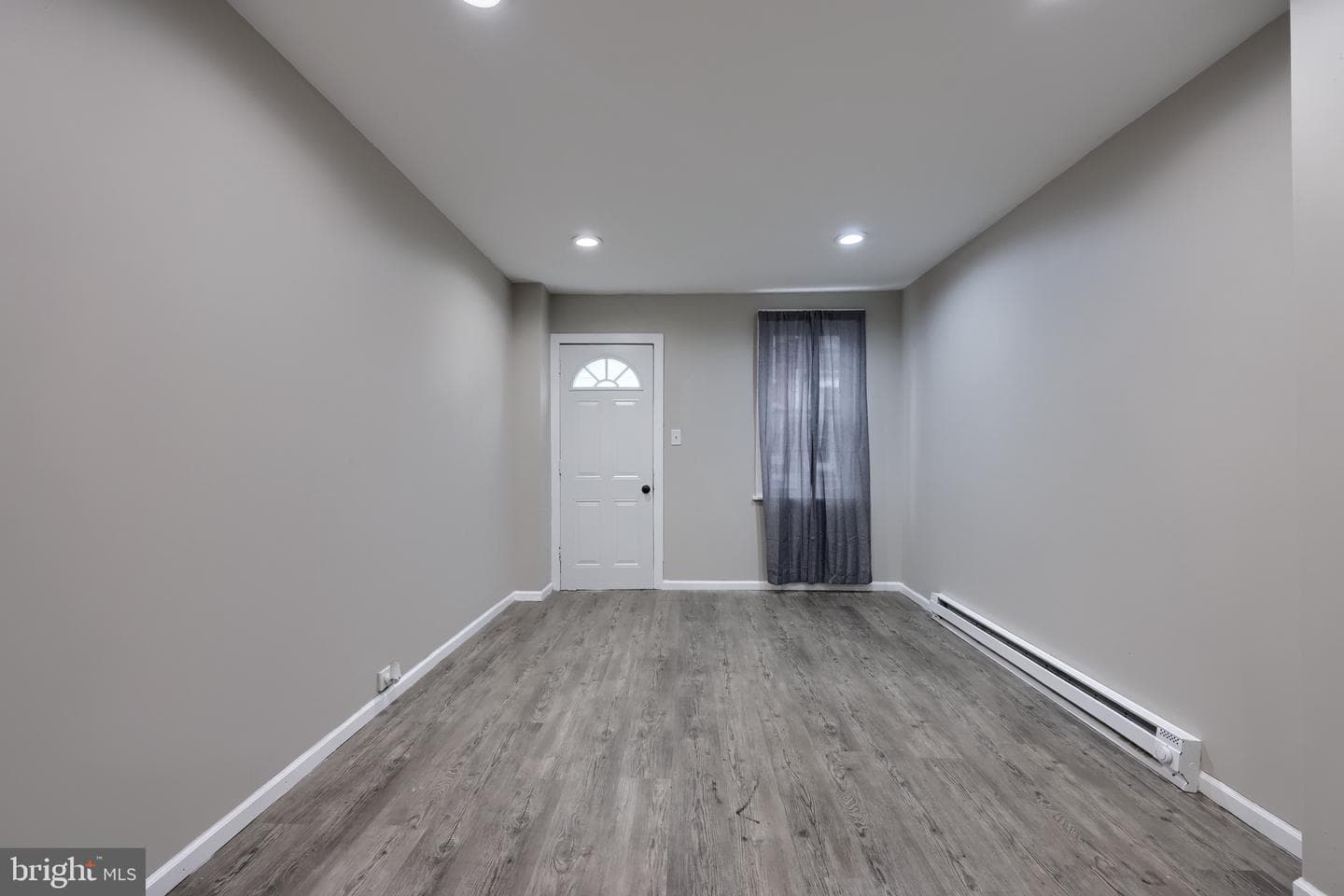 1047 Muhlenberg Street photo 3