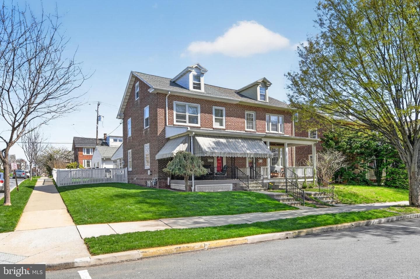 397 Pine Street