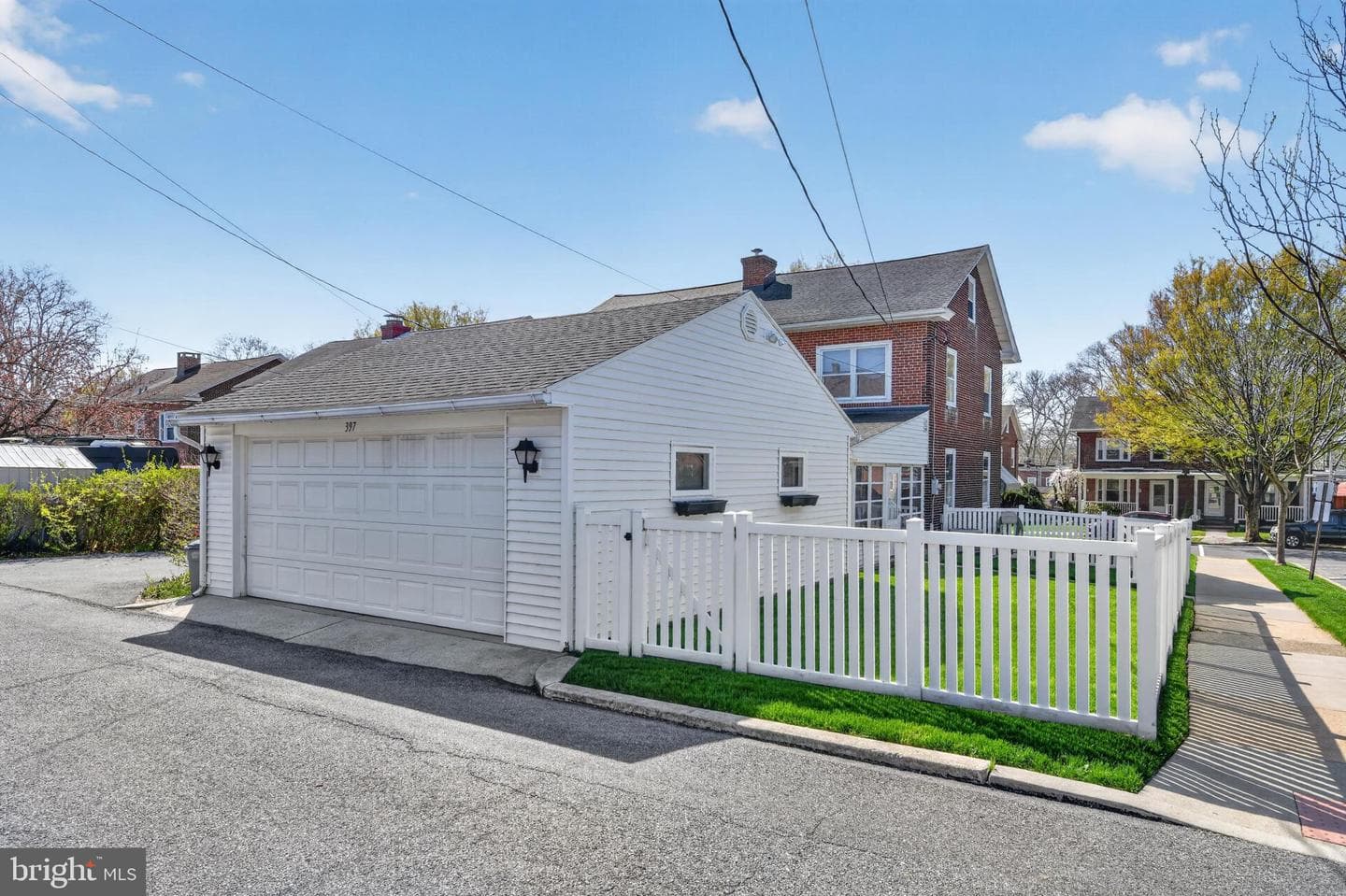397 Pine Street photo 2