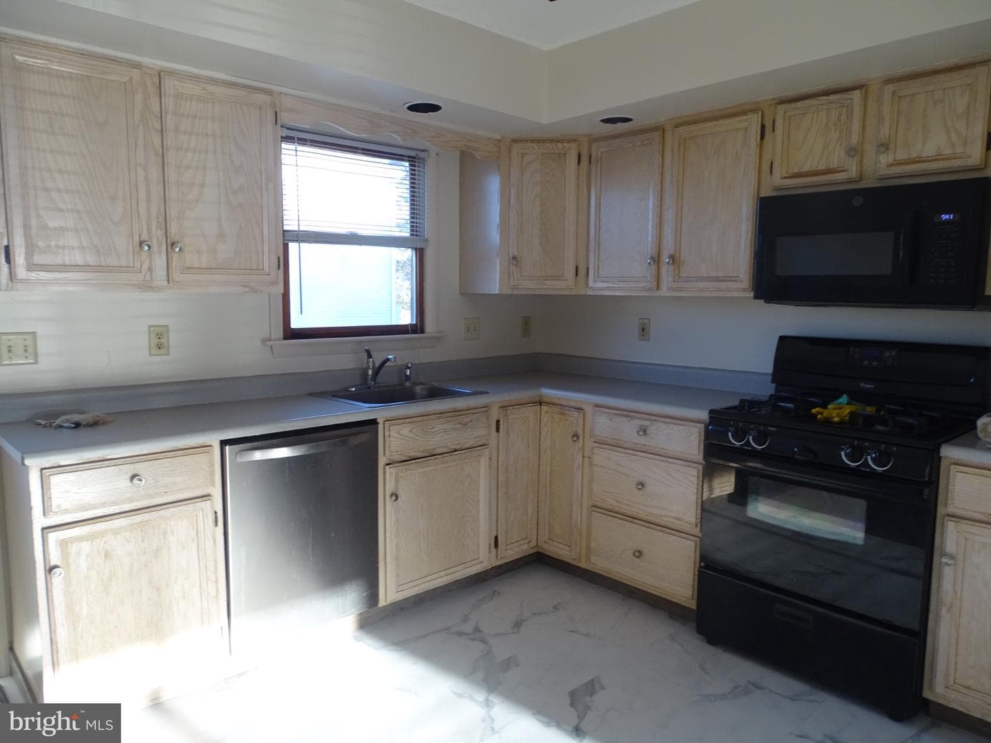711 Hill #d photo 13