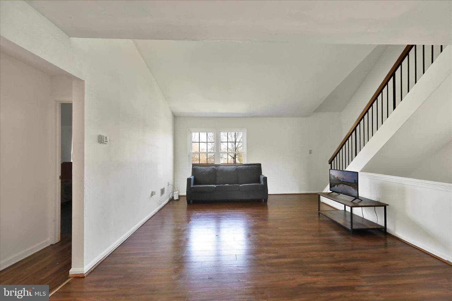 302 Peters Way photo 4