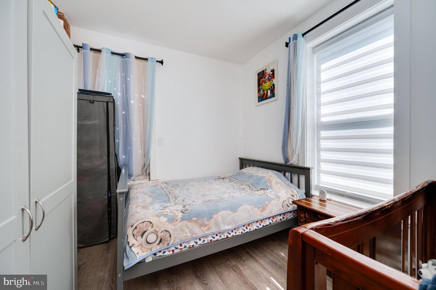 539 Gordon St photo 12