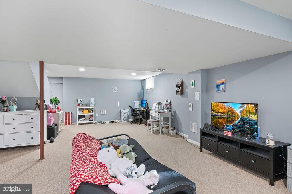42 Nantucket Drive photo 43