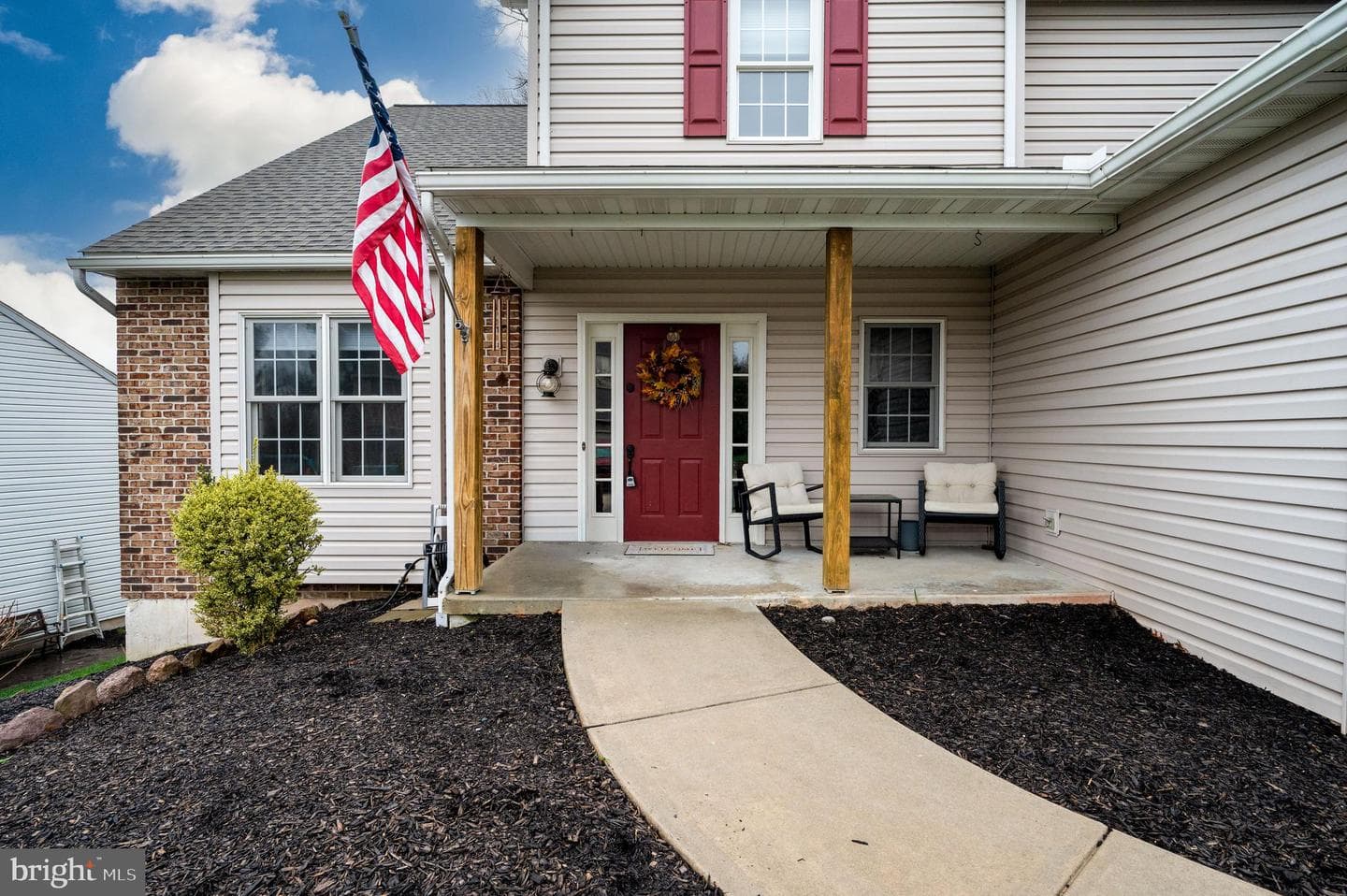 201 Slichter Drive photo 2